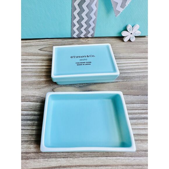 Tiffany & Co. Blue Trinket Box, 4 x 2" - Picture 2 of 5